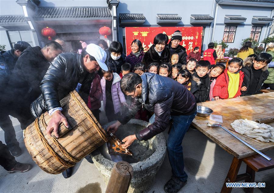 CHINA-HANGZHOU-LUNAR NEW YEAR (CN)