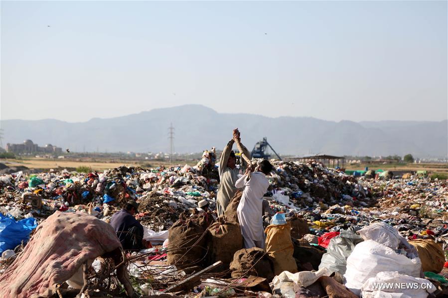 PAKISTAN-ISLAMABAD-POLLUTION-EARTH DAY