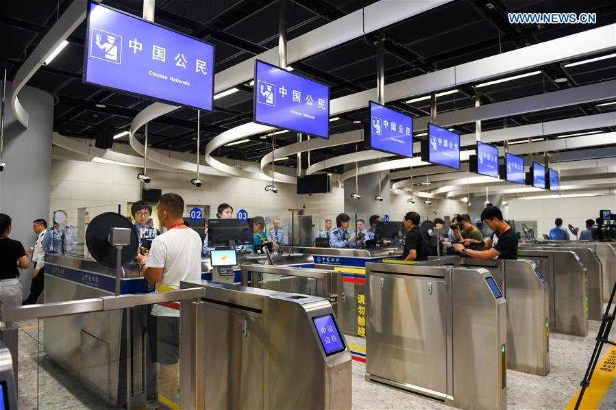 CHINA-HONG KONG-HIGH-SPEED RAILWAY-OPENING (CN)