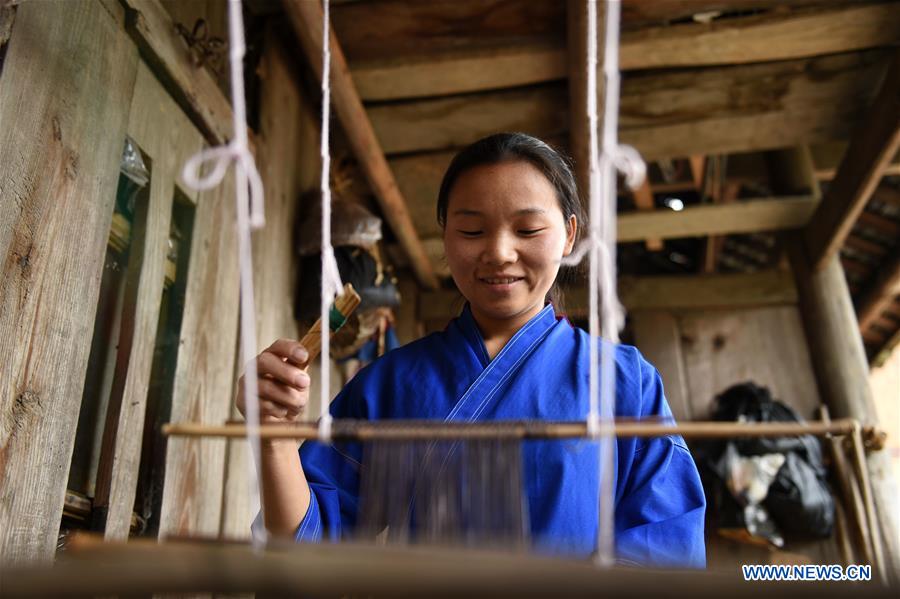 #CHINA-GUIZHOU-QIANDONGNAN-EMBROIDERY (CN)