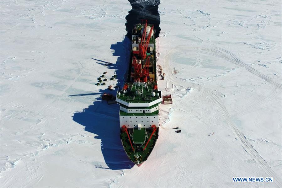 ANTARCTICA-XUELONG-ZHONGSHAN STATION-UNLOADING