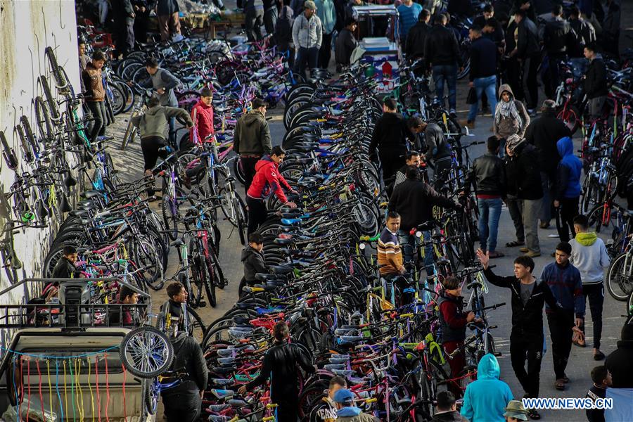 MIDEAST-GAZA-BICYCLES-MARKET