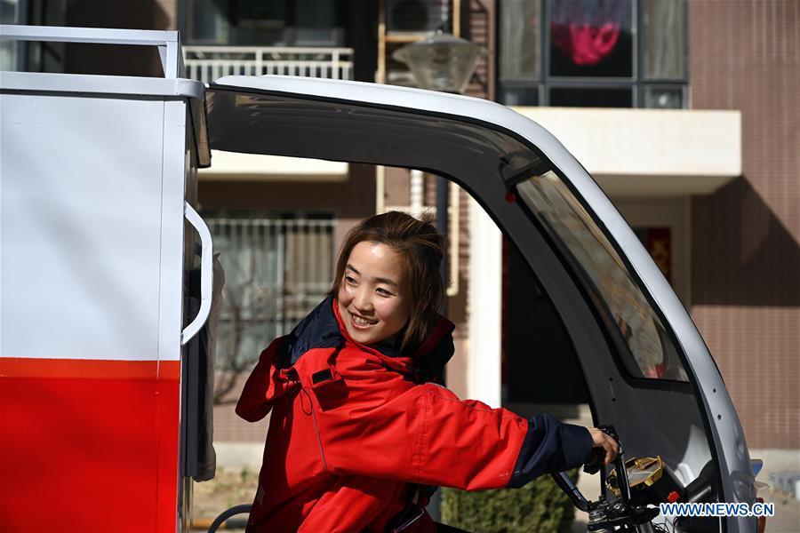 CHINA-BEIJING-DELIVERY WOMAN (CN)