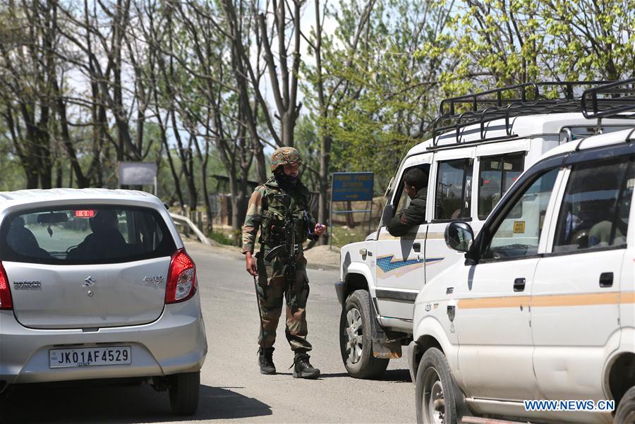 KASHMIR-SRINAGAR-SECURITY LOCKDOWN ON HIGHWAY