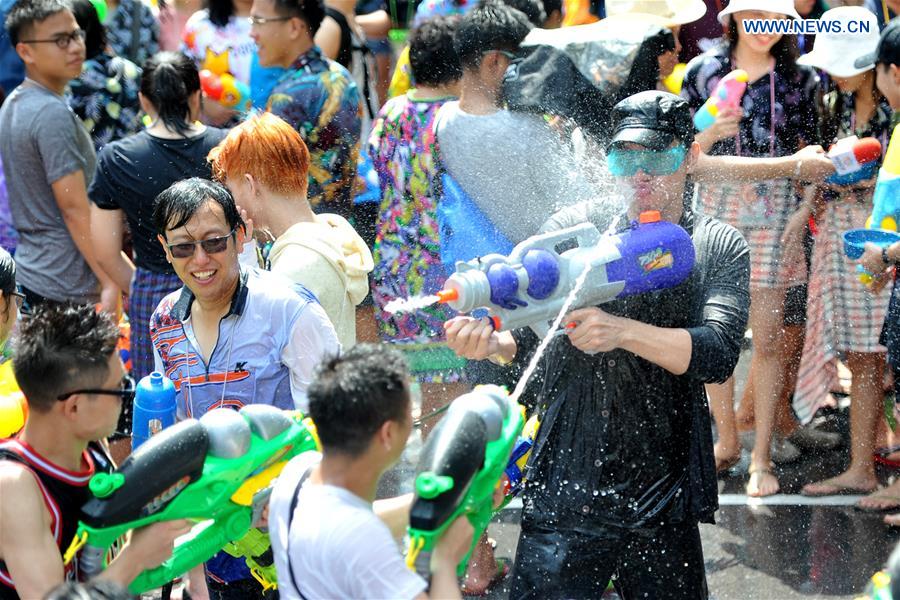 THAILAND-BANGKOK-SONGKRAN FESTIVAL-WATER FIGHT