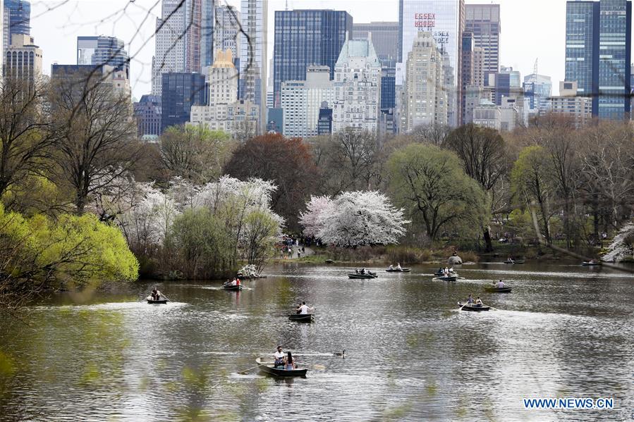 U.S.-NEW YORK-CENTRAL PARK-SPRING-LEISURE