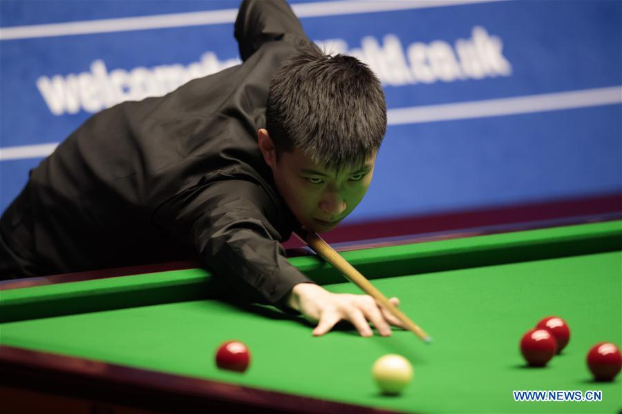 (SP) BRITAIN-SHEFFIELD-SNOOKER-WORLD CHAMPIONSHIP-DAY 3