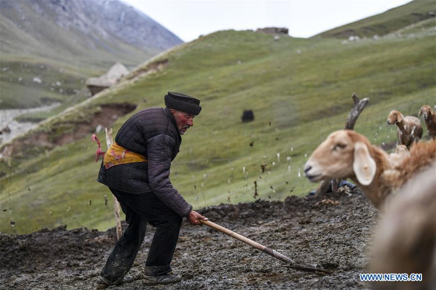 CHINA-XINJIANG-TAXKORGAN-HERDSMAN-POVERTY ALLEVIATION (CN)