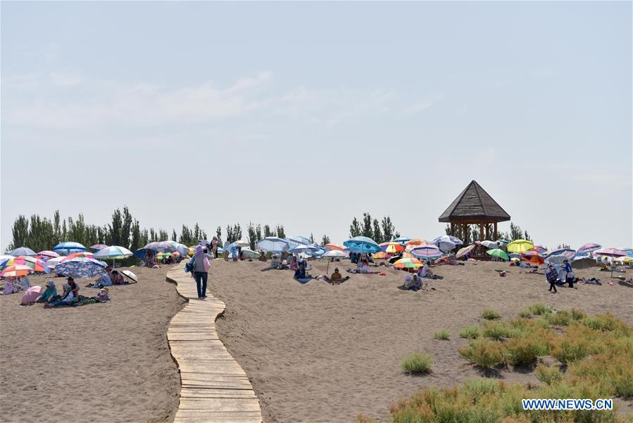 CHINA-XINJIANG-TURPAN-SAND THERAPY(CN)