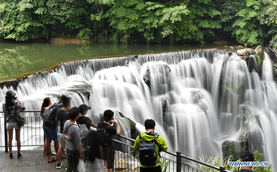 CHINA-TAIWAN-SHIFEN WATERFALL (CN)