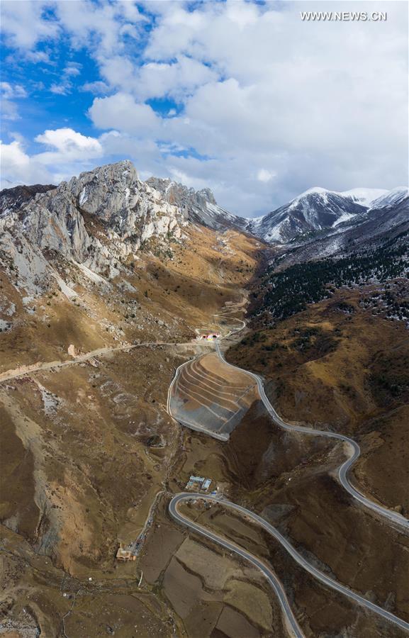 CHINA-SICHUAN-TIBET HIGHWAY (CN)