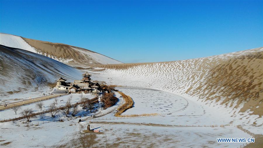 CHINA-GANSU-DUNHUANG-SNOW SCENERY (CN)