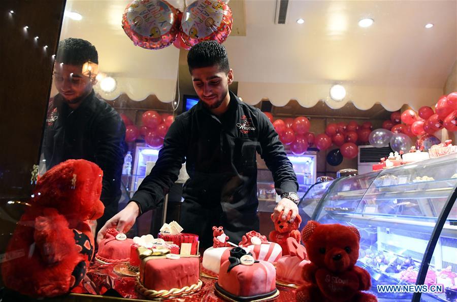 SYRIA-DAMASCUS-VALENTINE'S DAY-CAKE