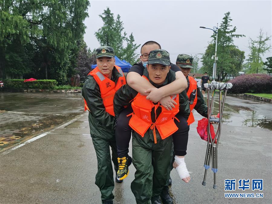 （防汛抗洪·圖文互動）（5）哪里有需要就戰(zhàn)斗在哪里——武警安徽總隊黃山支隊抗洪搶險記事