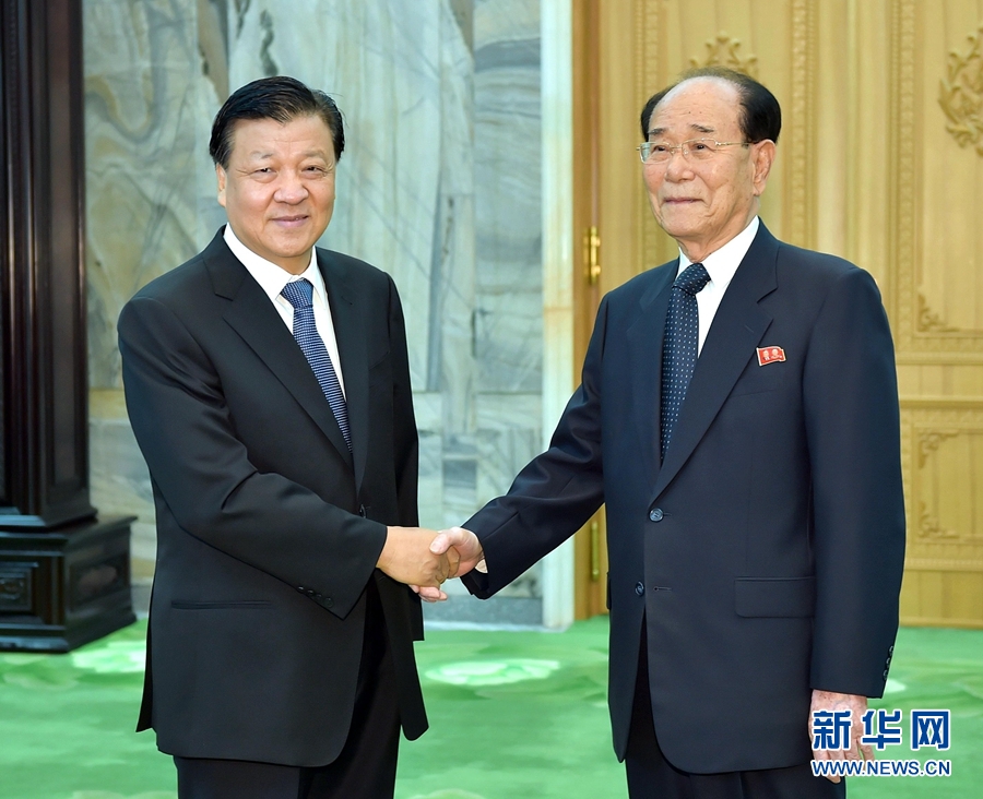 10月10日，正在朝鮮訪問的中共中央政治局常委、中央書記處書記劉云山在平壤會見朝鮮勞動黨中央政治局常委、最高人民會議常任委員會委員長金永南。 新華社記者 李濤 攝