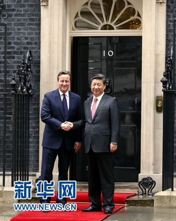 10月21日，國家主席習(xí)近平在倫敦唐寧街首相府同英國首相卡梅倫舉行會談。 新華社記者 鞠鵬 攝 